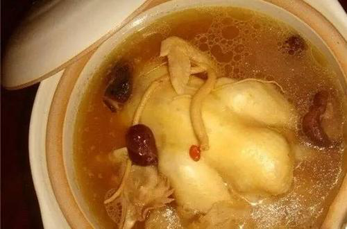 得了弱视哪些食物能够起到护理的作用？有没有能治疗弱视的食物？