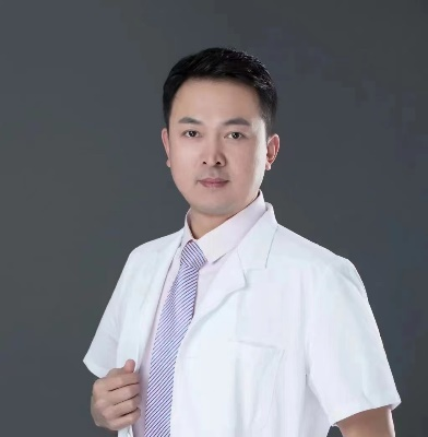 高碑店德仁近视手术专家丁振强主任医师
